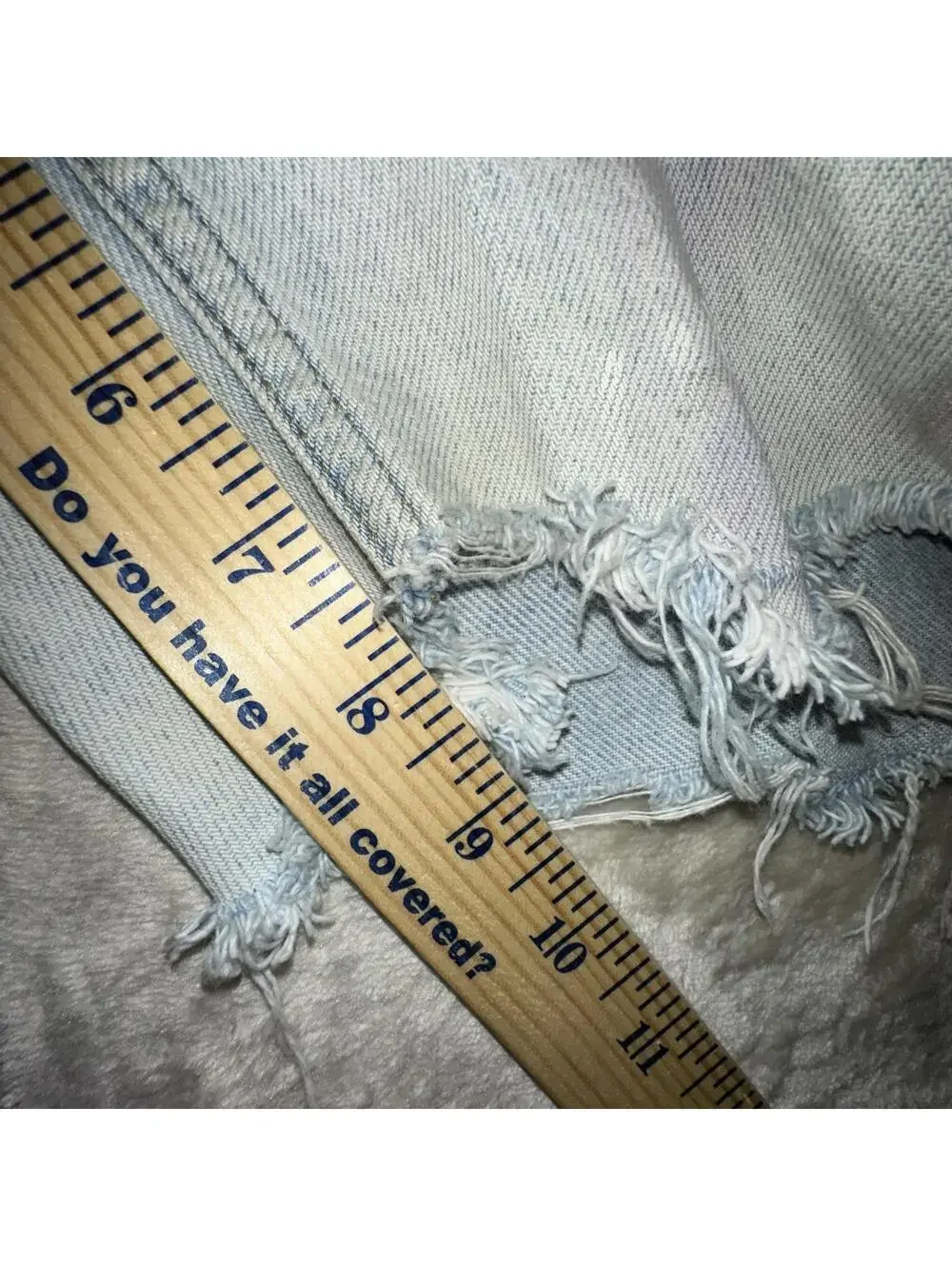 H&M Men’s Loose Ample Light Wash Distressed Cutoff Denim Jean Shorts Sz 32